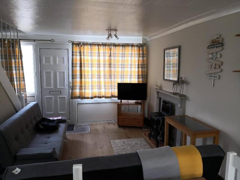 'Le Chalet Ii' Free Unlimited Wifi 2 Bed Chalet House Hodgeston Exterior photo